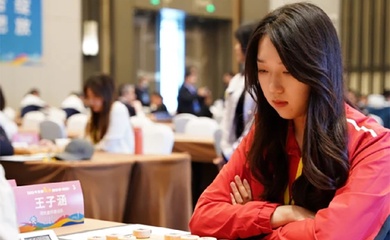 Trận đấu gây chú ý tại giải cờ tướng Kỳ Thành Bôi 2026: Vương Tử Hàm loại đương kim vô địch Trung Quốc Vương Vũ Bác