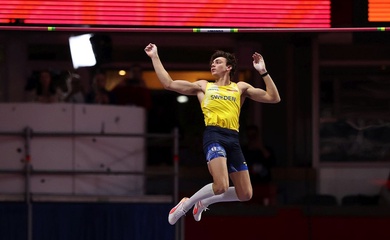 Kỷ lục thế giới nhảy sào nam 6m20 bị chinh phục tại Serbia