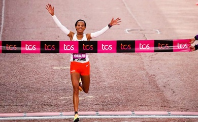Cô gái Ethiopia trẻ nhất lịch sử London Marathon đăng quang ngay lần đầu tham dự