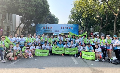 Nhóm RUN2PT “chạy đến thành công” với Giải Bán Marathon Quốc tế Việt Nam 2024 tài trợ bởi Herbalife