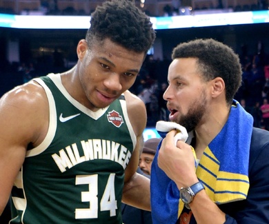 Chuyển nhượng NBA: Giannis Antetokounmpo sẽ bàn chuyện đi hay ở với Milwaukee Bucks