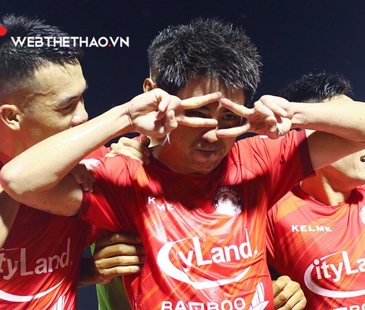 Cú đúp của Lee Nguyễn khó thay đổi số phận của TP HCM ở V.League 2021