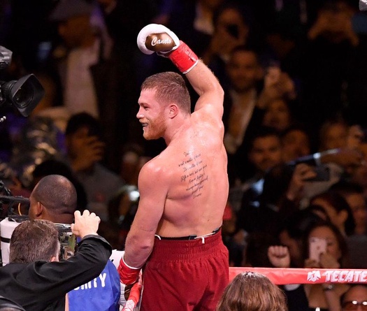 Cơ hội nào để Canelo Alvarez rút lại đơn kiện DAZN?