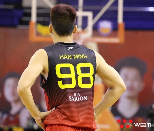 Nhìn lại những trường hợp "bẻ luật" của VBA sau 4 mùa giải