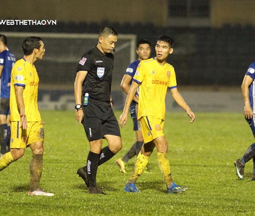 Ai đang thao túng bóng đá Việt Nam?