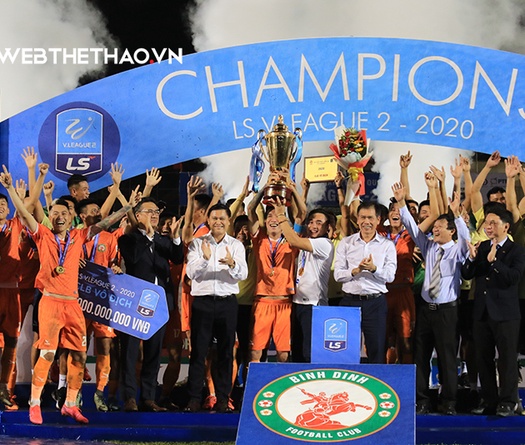 Bình Định thăng hạng V.League 2021 sau 12 năm chờ đợi