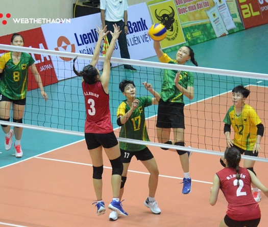 Chùm ảnh: Dấu ấn HLV Ngọc Hoa khi đối đầu BTL Thông tin - LienVietPostBank