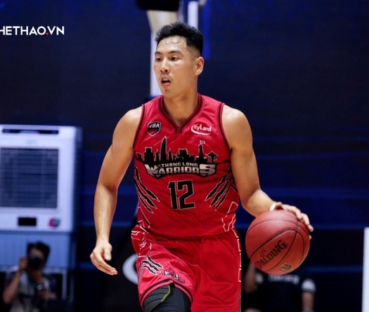 Rượt đuổi tỉ số hấp dẫn, Thang Long Warriors giành vé Playoffs sớm