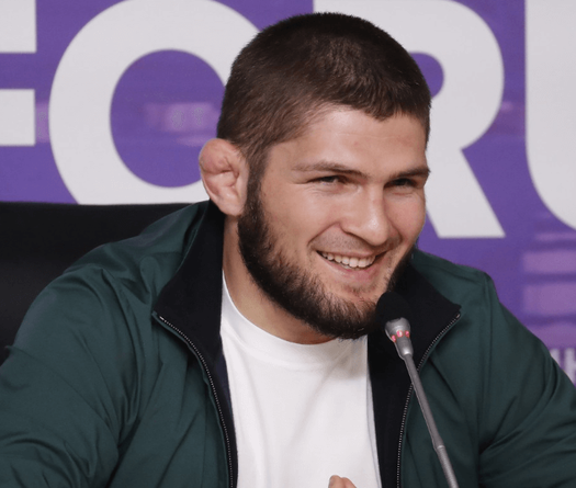Khabib Nurmagomedov: ‘Giờ tôi muốn học thạc sĩ và làm nông hơn là thi đấu’