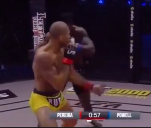 Kickboxer số 1 thế giới Alex Pereira đấm gục đối thủ sau 4 năm tái xuất sàn MMA