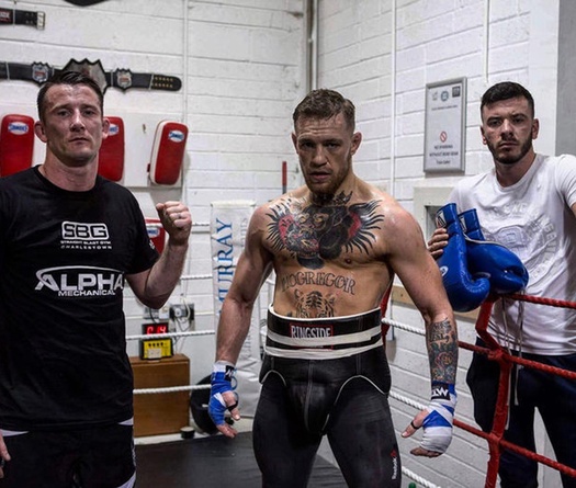 Conor McGregor ra tay cứu phòng tập đồng đội khỏi đóng cửa vĩnh viễn