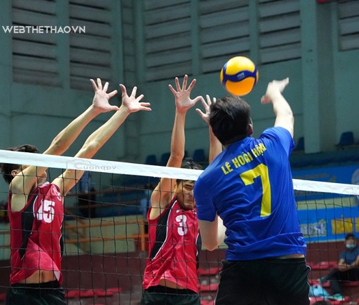 Cú hích cho bóng chuyền nam Long An mùa giải 2021