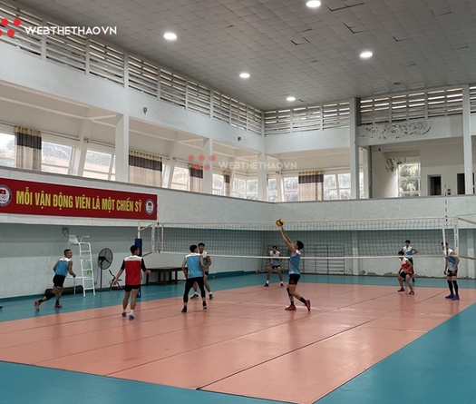 Đội tuyển bóng chuyền nam Quốc gia tập trung đợt 2... đã có áo mới
