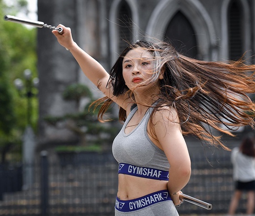 Chiêm ngưỡng nhan sắc vạn người mê của hotgirl luyện nhị khúc Trần Thị Hậu