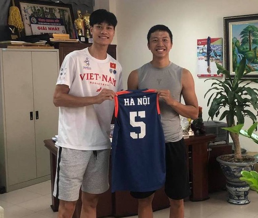 Kiên "Dunk" bất ngờ tái xuất tại giải VĐQG trong màu áo mới