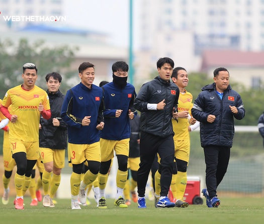 Tân binh ghi điểm trước ông Park ở nội chiến ĐTQG vs U22 Việt Nam?