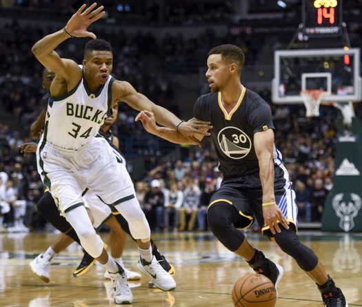 Nhận định NBA: Milwaukee Bucks vs Golden State Warriors (ngày 26/12, 02h30)
