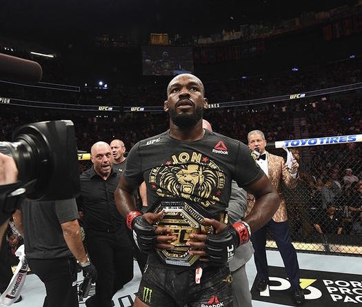 Jon Jones quyết không về hạng bán nặng: “Tôi đã phá tan giấc mơ của nhiều người”