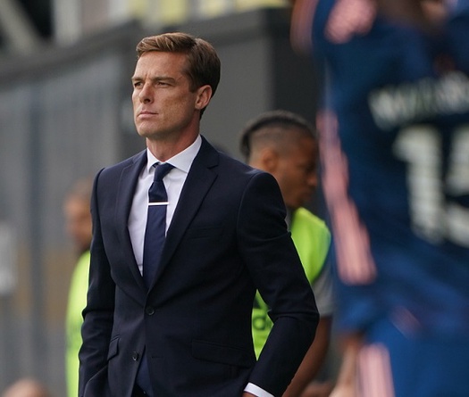 Tottenham vs Fulham: Mourinho nói gì trước trận đá bù vòng 16?