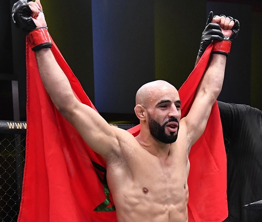 Võ sĩ tại UFC 257 bị sa thải vì tiếp tay cho người trốn kiểm dịch Covid-19