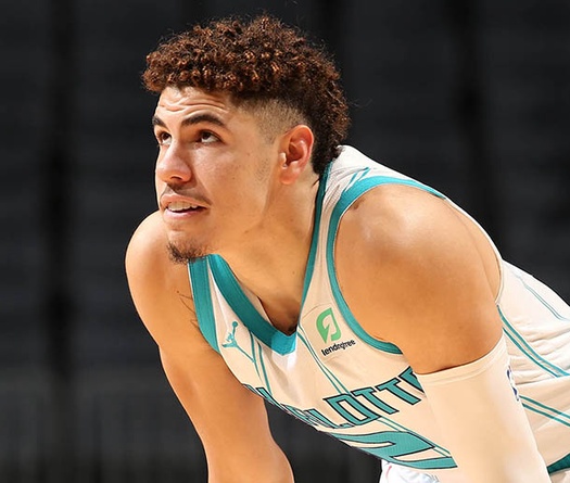 LaMelo Ball dự bị ngày một nhiều: LaVar Ball phản ứng và câu trả lời cực gắt từ HLV Charlotte