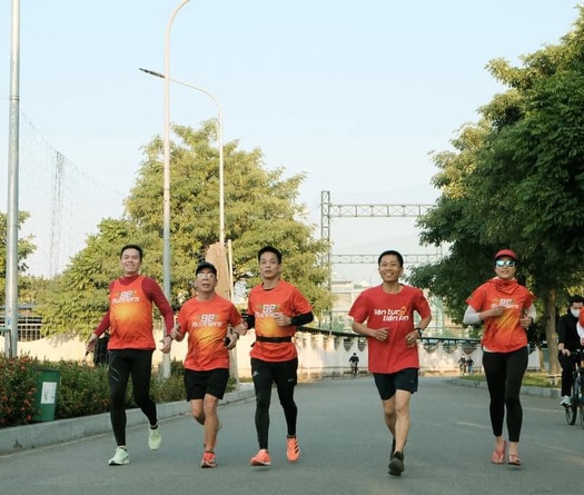 Các CLB hủy buổi chạy dài cuối tuần vì COVID-19