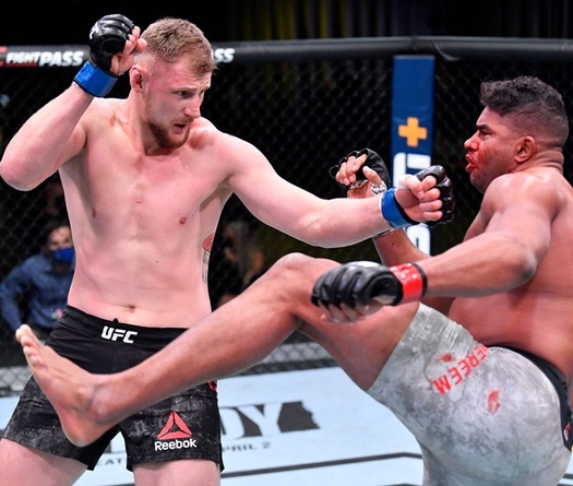 UFC Fight Night 184: Volkov hạ gục Overeem, lão tướng Frankie Edgar thua thảm