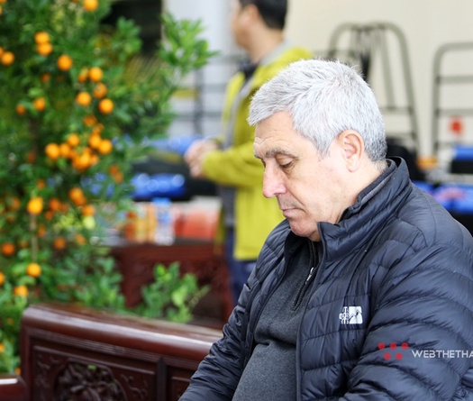 Tết xa nhà một mình tại Nhổn của chuyên gia điền kinh Bulgaria