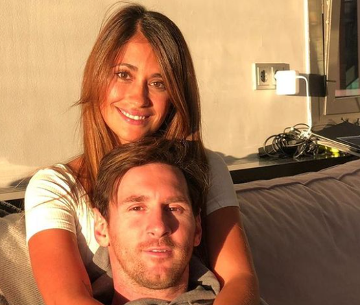 Messi tổ chức Lễ tình nhân lãng mạn cho vợ yêu