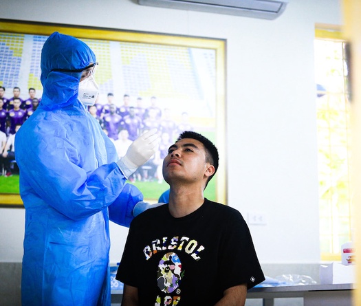 HAGL, Hà Nội "test" COVID-19 sau nghỉ Tết Nguyên đán