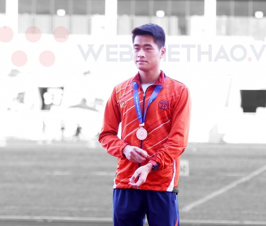 Tài năng trẻ đi bộ Phùng Kim Quang: Bước chân tuổi thần tiên đến xứ sở SEA Games