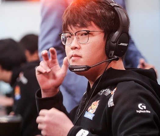 Suning Gaming có người chơi đường trên mới, Bin chuẩn bị ra đi?