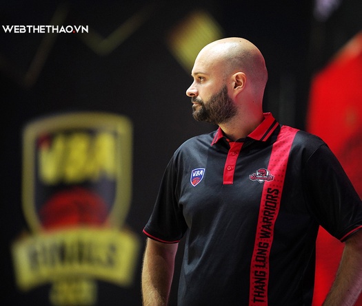 HLV Predrag Lukic gia hạn hợp đồng với Thang Long Warriors, sẵn sàng tái xuất tại VBA 2021