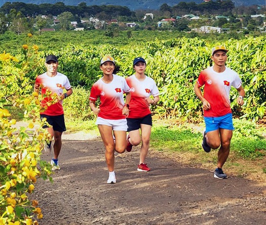 Tiền Phong Marathon 2021 “hút” hơn 4500 VĐV chạy giữa đại ngàn Gia Lai