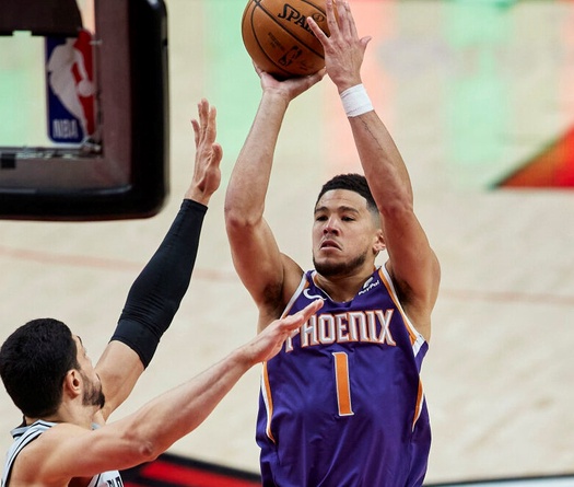 Ngồi nhà dịp All-Star, Devin Booker trở lại với màn đốt rổ Portland