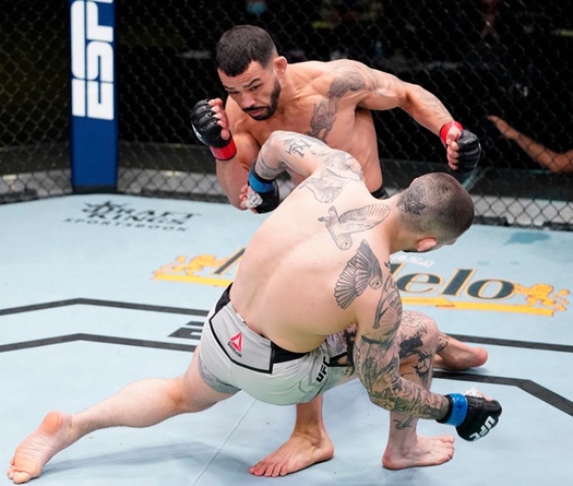 UFC Vegas 21: Dan Ige knockout đối thủ với một đấm duy nhất sau 22 giây