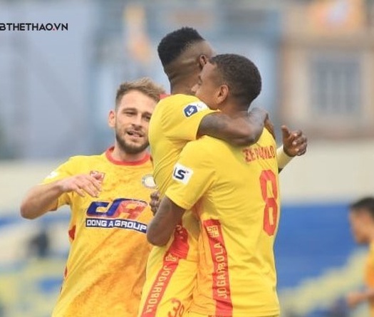 CLB Thanh Hóa nhận "quà" từ... người cũ