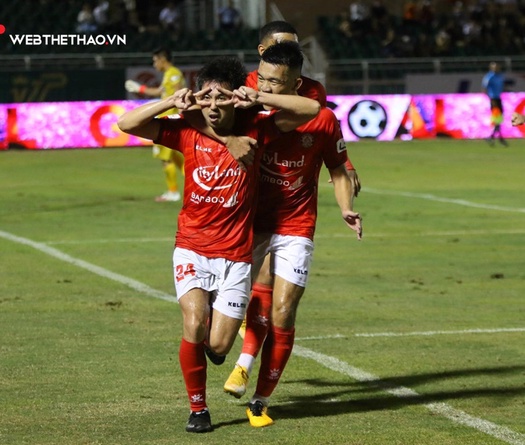 100 phút, 2 quả penalty và Lee Nguyễn ghi bàn giữ lại ba điểm cho TP HCM