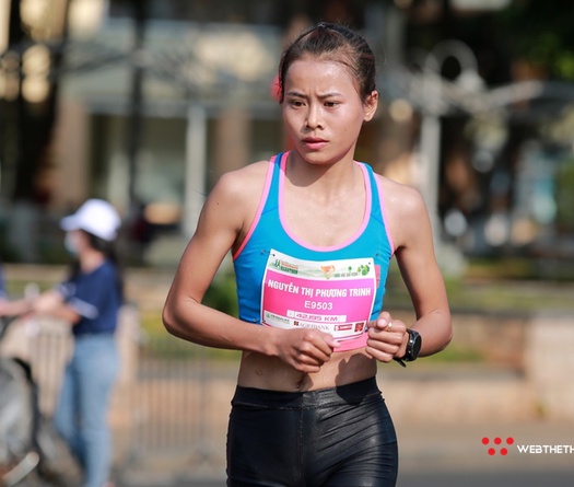 Cô gái Gia Lai giành HCĐ duathlon SEA Games đánh liều lần đầu “nuốt" 42km