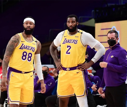 Chấn thương ngay trận đầu khoác áo Lakers, Andre Drummond ra mắt cùng sự tiếc nuối