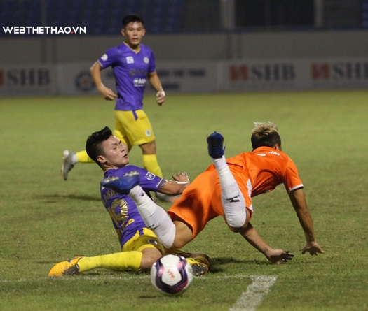 Quang Hải trở lại, Hà Nội FC thất bại “xấu xí” trước SHB Đà Nẵng