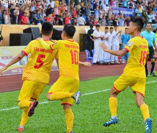 Sau 14 năm, Nam Định mới thắng ba trận liên tiếp ở V.League