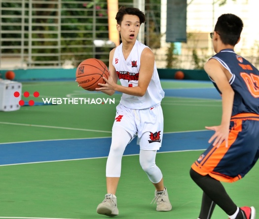 Những thương hiệu bóng rổ chính hãng xuất hiện tại Việt Nam, mua ở đâu, giá thế nào?