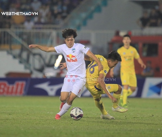 Hạ CLB Hà Nội, HAGL xây chắc ngôi đầu bảng V.League 2021