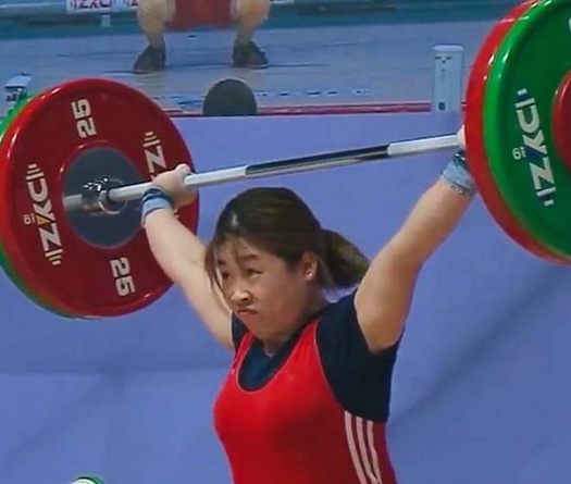 Nữ lực sĩ người Giáy giành tấm HCĐ châu Á "lịch sử" cho thể thao Việt Nam