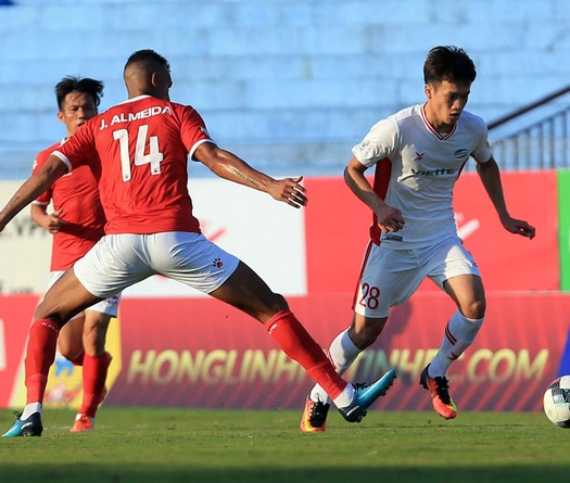 Hoãn trận Viettel - Hồng Lĩnh Hà Tĩnh vì COVID-19