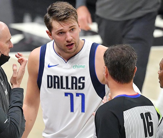 Xem ngay: Đánh vào hạ bộ đối phương, Luka Doncic bị đuổi khỏi sân lần thứ 2 trong vòng 5 ngày
