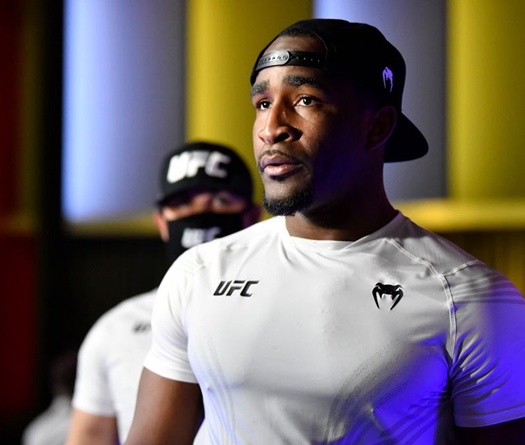 Cắt 16kg trong 1 tuần, Geoff Neal tiết lộ tình trạng khẩn cấp của bản thân