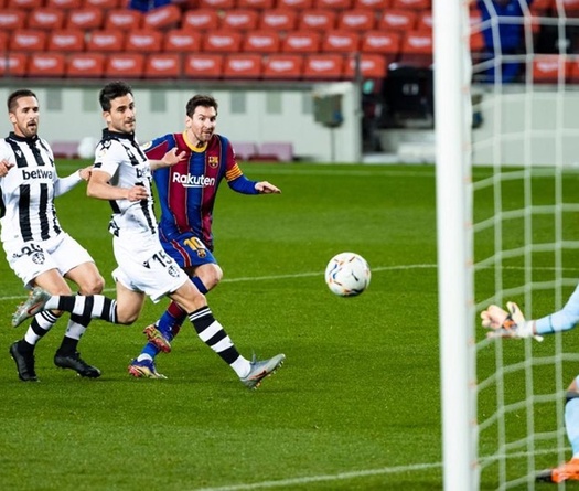 Messi là cơn ác mộng cho Levante khi gặp Barca