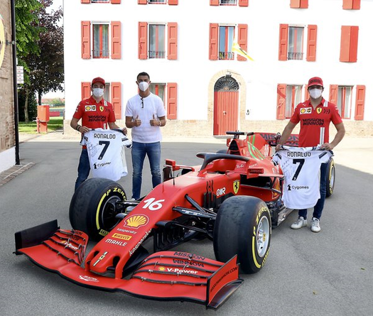 Ronaldo cùng chủ tịch Juventus đi mua siêu xe 1,6 triệu euro